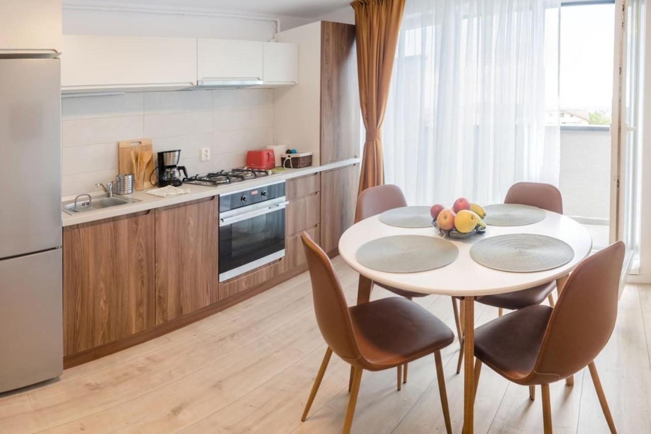 Paul'S Place. New Rooftop Apartment In Downtown 锡比乌 外观 照片
